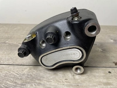 OEM Harley Davidson Front Right Brake Caliper 00-07 Touring Dyna Softail Black Foto 1 de 4