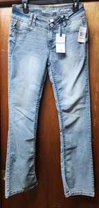 Women's Wallflower Size 7 Long Light Blue Denim Jeans Luscious Curvy Fit Bootcut - Picture 1 of 10