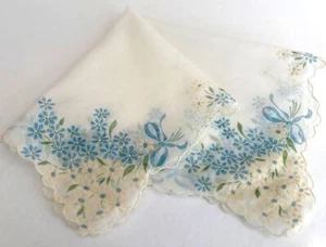 VINTAGE HANKIE HANKY 1950s NYLON VELOUR BLUE FLORALS SCALLOPED EDGES SO SWEET - Picture 1 of 4