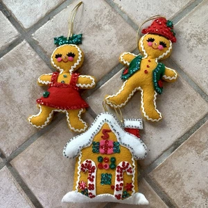 Vintage Christmas Handmade Gingerbread House Couple Felt Sequins - Picture 1 of 6