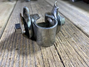 VINTAGE ANTIKE FAHRRAD FAHRRAD SATTELSTÜTZENKLEMME FÜR LEDER SATTEL SITZ ENGLAND - Bild 1 von 4