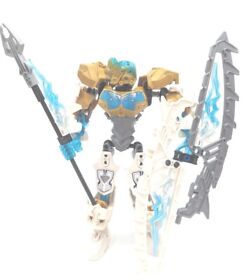 Lego Bionicle Set 70788 -- Kopaka, Master of Ice.. missing 2 pieces AS IS