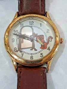 Disney Watch Tigger Looking in Mirror Watch ~ TESTED ~ Ships FREE - Picture 1 of 8