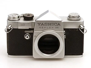 Yashica Reflex 35 SLR Kamera Gehäuse / Body - defekt ! - Picture 1 of 4