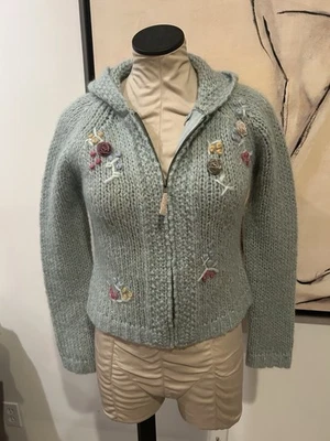 Cárdigan Anthropologie Dormir Sobre Nieve Verde Terciopelo Floral Bordado Talla S Foto 1 de 4