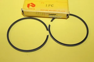 NOS Suzuki TC120R TC 120 67-71 Piston Ring Set STD Standard Bore # 12140-20211 - Foto 1 di 4
