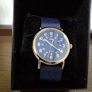 Timex Weekender Indiglo T2P356 Navy Dial Gold Case Japan Limited Working Watch - Picture 1 of 12