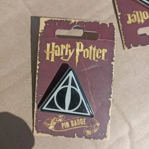 Officially Licensed Harry Potter Metal Pin Badge Diagon Alley - Picture 1 of 4
