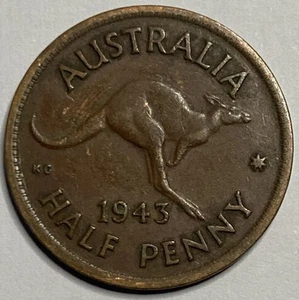 1943 COMMONWEALTH OF AUSTRALIA ONE HALF PENNY COIN | KING GEORGE VI | *HIGGS - Picture 1 of 2