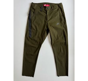 NIKE Bonded Woven Tech Jogger Pant Green Mens 32x27 Green Stretch READ - Picture 1 of 21