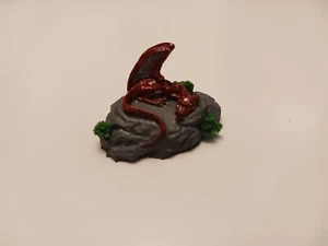 Smaug asleep - Picture 1 of 4