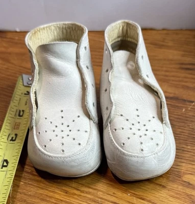 Vintage White Leather Baby Shoes Unbranded - Image 1 of 4