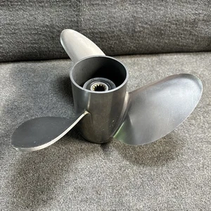 13.5 x 18 P Stainless Raker Prop for 40-140 Hp Evinrude Johnson 394758 13 Spline - Picture 1 of 17