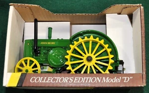 ERTL John Deere 1:16 1953 Model "D" - Boxed - NOS, Collector's Edition - Picture 1 of 5
