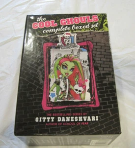Lot of 4~Cool Ghouls Complete Boxed Set~Ghoulfriends~New~LBDAA - Foto 1 di 10