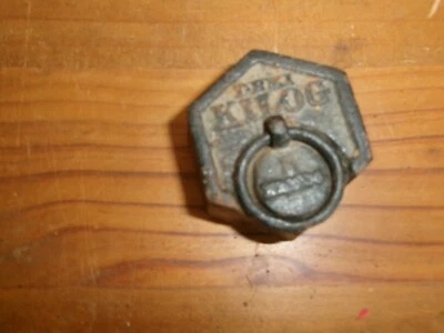 Ancien POIDS en fonte, hexagonal DEMI-KILO - Photo 1/2