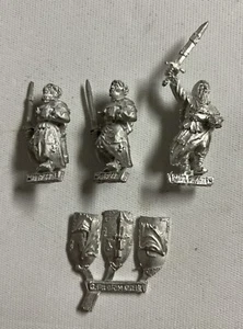 Lot of 3 WFB AoS Bretonnian Grail Reliquae Battle Pilgrim w/ Shield GW Metal OOP - Picture 1 of 1