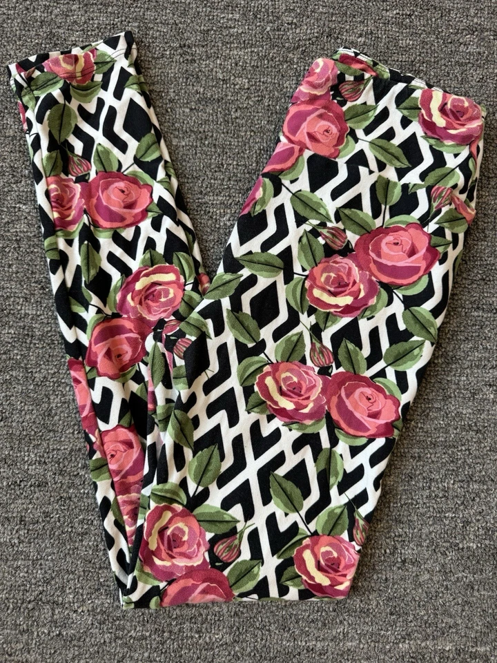 RARE Lularoe OS UNICORN Leggings Lattice Roses Black White Pink Soft One Size - Image 1 of 2