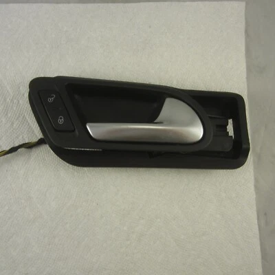 Manija interior de la puerta del pasajero delantero derecho Volkswagen Tiguan 2009-16 negra OEM Foto 1 de 4