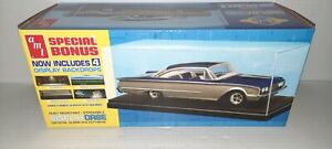 AMT Clear Polystyrene Display Case W/ 4 Backdrops  1/25 Scale For Model Cars NEW
