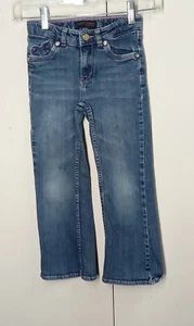 Levis Jeans Girls 6 Blue Med Wash Bootcut Fit Heart Pockets - Picture 1 of 9