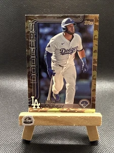 2025 Topps Series 2 Max Muncy Camo Border /25 Dodgers - Bild 1 von 3