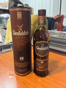 Glenfiddich 18 Jahre Single Malt Scotch Whisky 40% VOL. - Bild 1 von 3