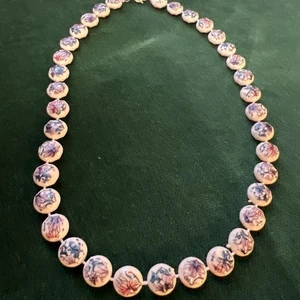 Collana di perle dipinte in finta porcellana giapponese vintage 16” fiori di lucite - Foto 1 di 6
