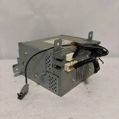Receptor de radio reproductor de CD Subaru B9 Tribeca AM FM 2006-2007 86201XA03A Foto 1 de 4