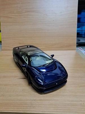 Maisto Jaguar XJ 220 1/18 - Immagine 1 di 4