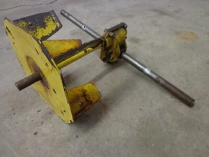 Deere TRS26 snowthrower impeller & gear box assy AM115163 AM123105 FREE SHIPPING - Picture 1 of 9