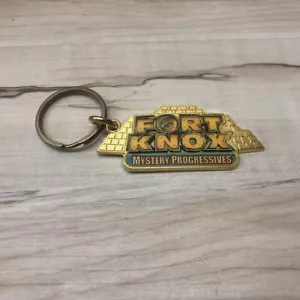 Portachiavi portachiavi slot machine vintage FORT KNOX MYSTERY PRORESSIVES Las Vegas - Foto 1 di 2