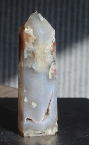 PUNTO DE ÁGATA DE FLORES 3,07 PULGADAS DE ALTO/63,9 GRAMOS - Imagen 1 de 7