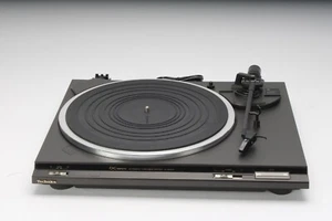 Technics SL-BD20D DC Servo Automatic Turntable System With P34 Cartridge - Fair - Picture 1 of 6