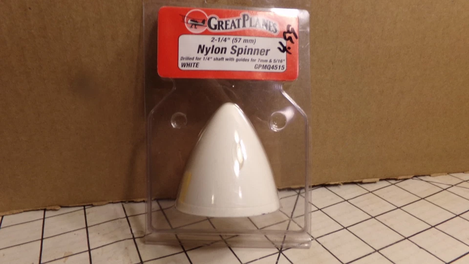 Great Planes 2-1/4" 57mm Nylon Spinner 1/4" Eixo Para Avião de Controle Remoto #GPMQ4515 - Imagem 1 de 3