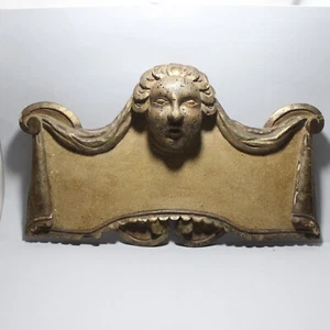 Antico Cartiglio in Legno Intagliato con Putto Dorato XVIII Secolo - Imagen 1 de 16