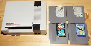 Console Nintendo Nes 8 Bit per gioco Super Mario Duck Hunt World Cup Action Set - Foto 1 di 19