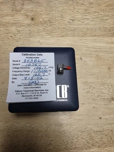 Acelerómetro de respuesta piezoeléctrica PCB Piezotronics 353B65 para prueba de vibración - Imagen 1 de 3