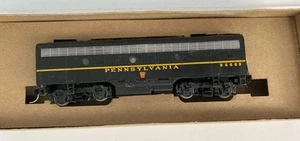 Bachmann HO Scale Plus Premium Pennsylvania PRR EMD F7B 9666B - Picture 1 of 8