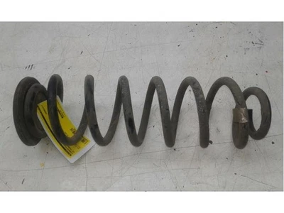 Rear Spring Chevrolet Metro Hatchback 3Q0511115M P13689378 - Image 1 of 2