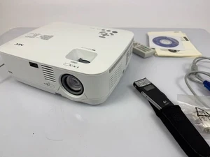 NEC NP510G Projector With Accessory - Picture 1 of 9