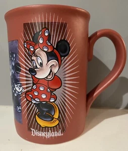 Taza de té/café Disneyland Minnie Mouse rosa cerámica 12 oz de Disney, con chip - Imagen 1 de 11
