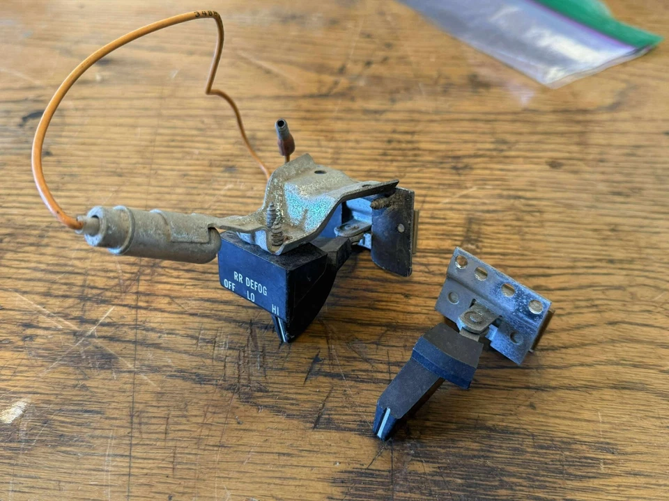 Dodge Plymouth 1971 1972 carrocería B interruptor de descongelación trasero cargador corredor de carretera Foto 1 de 4