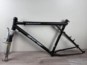Set telaio mountain bike vintage GT Saddleback con forcella sospensione - Foto 1 di 18