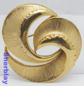 Vintage Costume Jewelry Round Geometric Wrapped Matte Gold Tone Pin Brooch - Picture 1 of 2