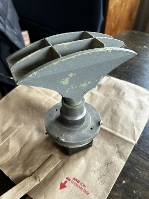 De colección Jensen Driver Plástico Multicelular Cuerno Estilo V21 Imán Western Leslie RP Foto 1 de 4