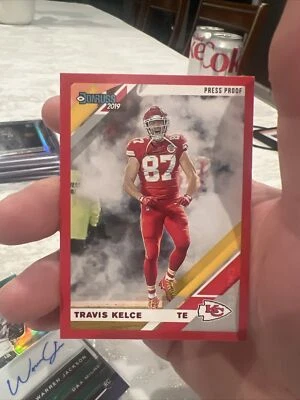 2019 Panini Donruss Photo Variation Press Proof Red Travis Kelce #2V - Image 1 of 2