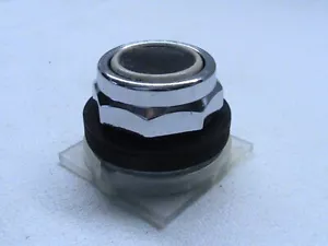 1 USED SQUARE D NON-ILLUMINATED MOMENTARY PUSH BUTTON KR1B - Picture 1 of 2
