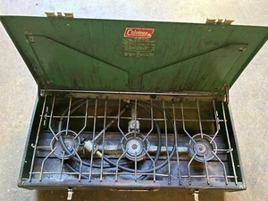 Stufa da campeggio vintage Coleman modello 426D USA 3 fuochi senza serbatoio - Foto 1 di 5