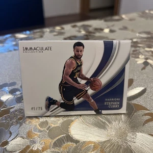 2023-24 Panini Immaculate Collection - #94 Stephen Curry Variation /75 Warriors - Bild 1 von 2